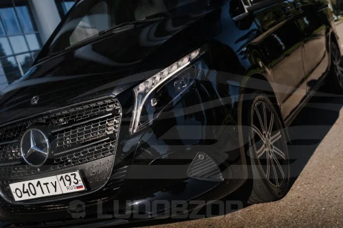 Mercedes V-Class