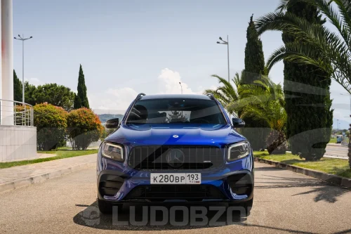 Mercedes-Benz GLB - 2