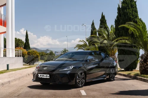 Toyota Camry - фото