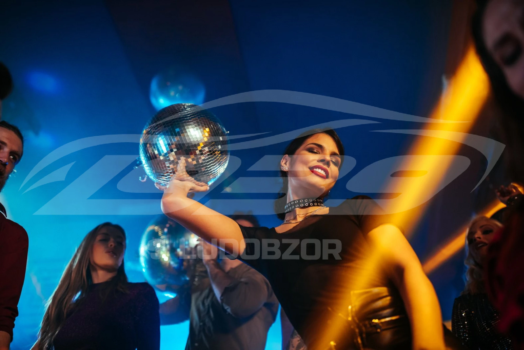 Куда сходить в Сочи вечером - 3