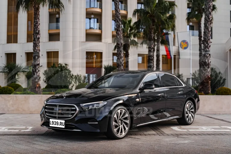 Mercedes E300 Long - фото