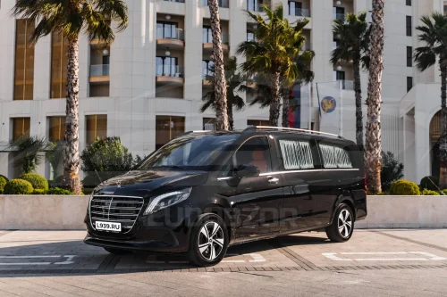 Mercedes V-Class Maybach - фото