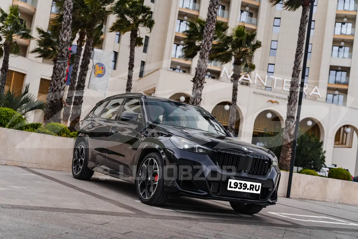 В автопарке L939 появился новый BMW X1 M35Li