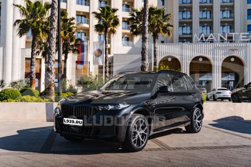 BMW X5 - фото